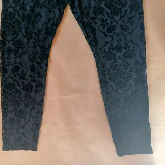 Black Velvet Floral Tights Size 3XL Footless Dark Romance Whimsigoth - Picture 4 of 10